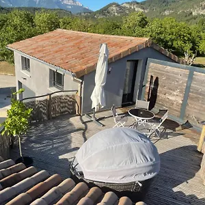 Sublime De Caractère ,50 M2 Climatisé . Séjour chez l'habitant